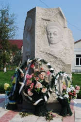 Вшанування М.Корпана-героя бою під Крутами - с.Тяпче.