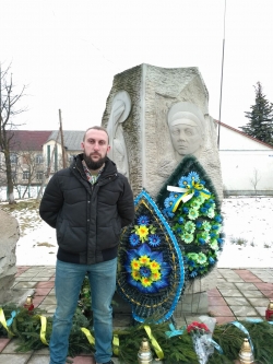 Вшанування героя битви під Крутами Миколи Корпана в с.Тяпче.