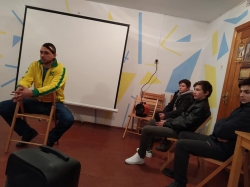 Переглянули в молодіжному центрі "Січ" документальний фільм "Жива" та пограли в гру Криївка.